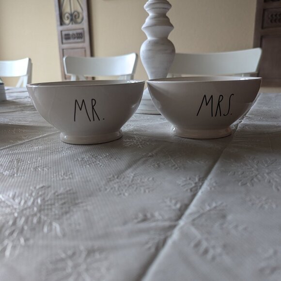 Rae Dunn Mr and Mrs bowl set - Picture 2 of 2